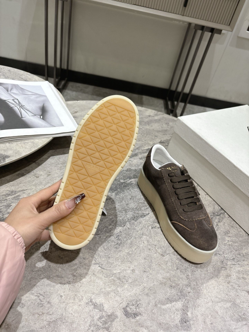 Pra*a sneakers